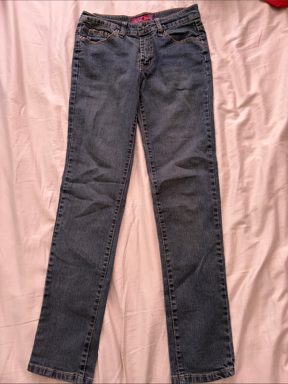 Vintage Classic Straight-Leg Women's Jeans in Dark Blue Wash